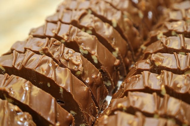 original-murdicks-fudge-chocolate-walnut-fudge-2016